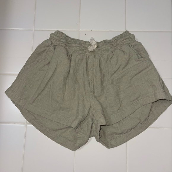 Ocean drive Shorts - Picture 2 of 3